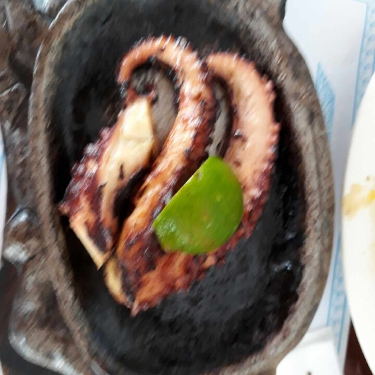 Pulpo al carbón