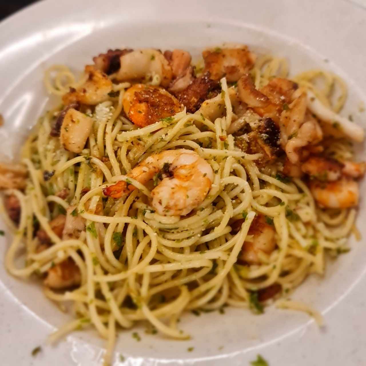 Spaghetti con Camarón y Camarones