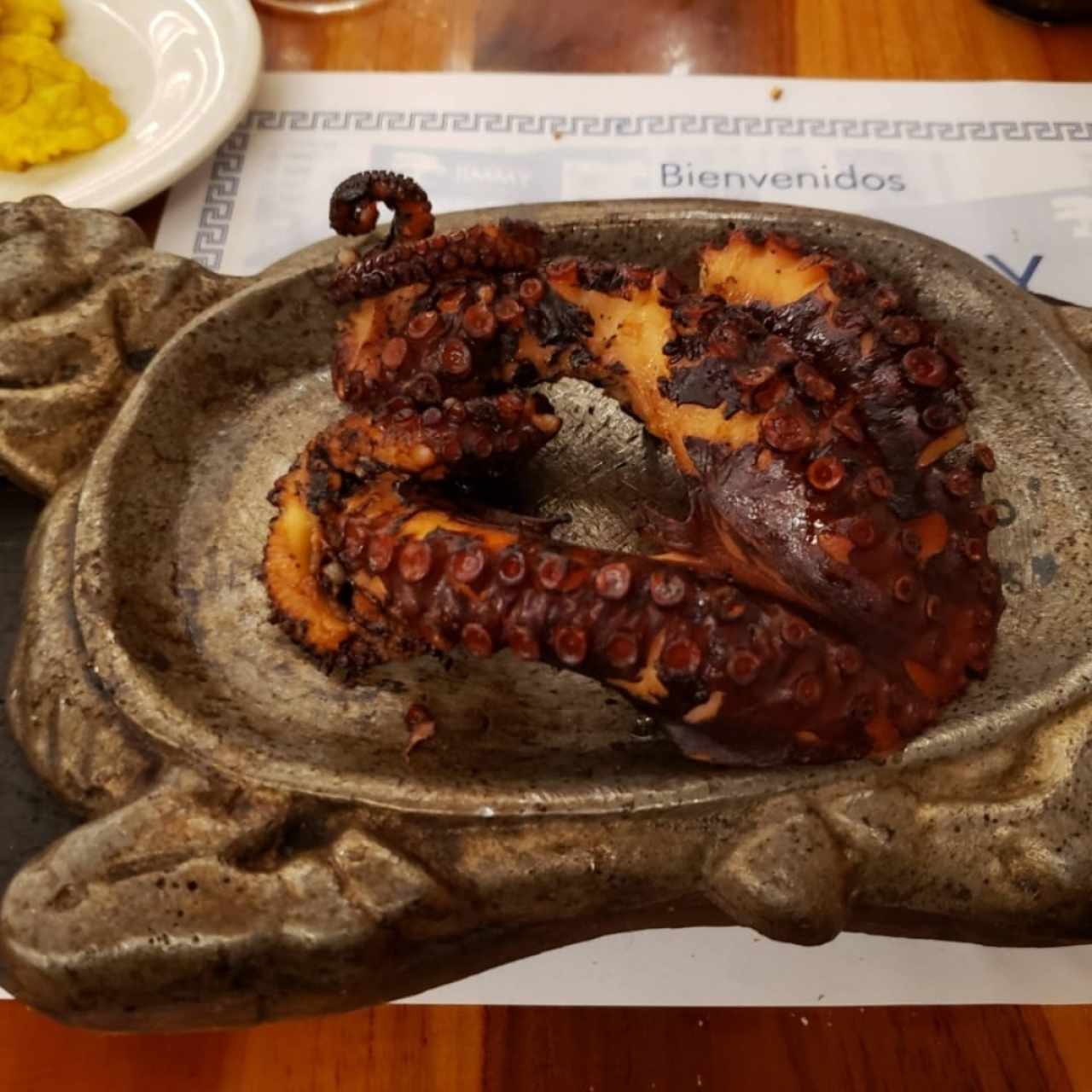 Pulpo al Carbón, al Ajillo, al Vino