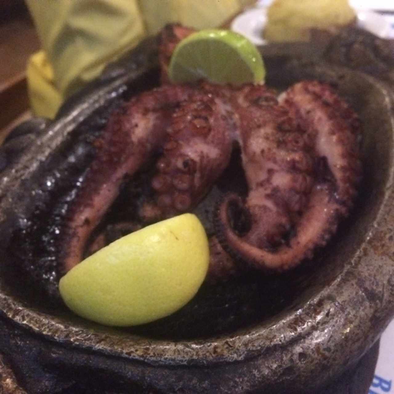 pulpo al carbón