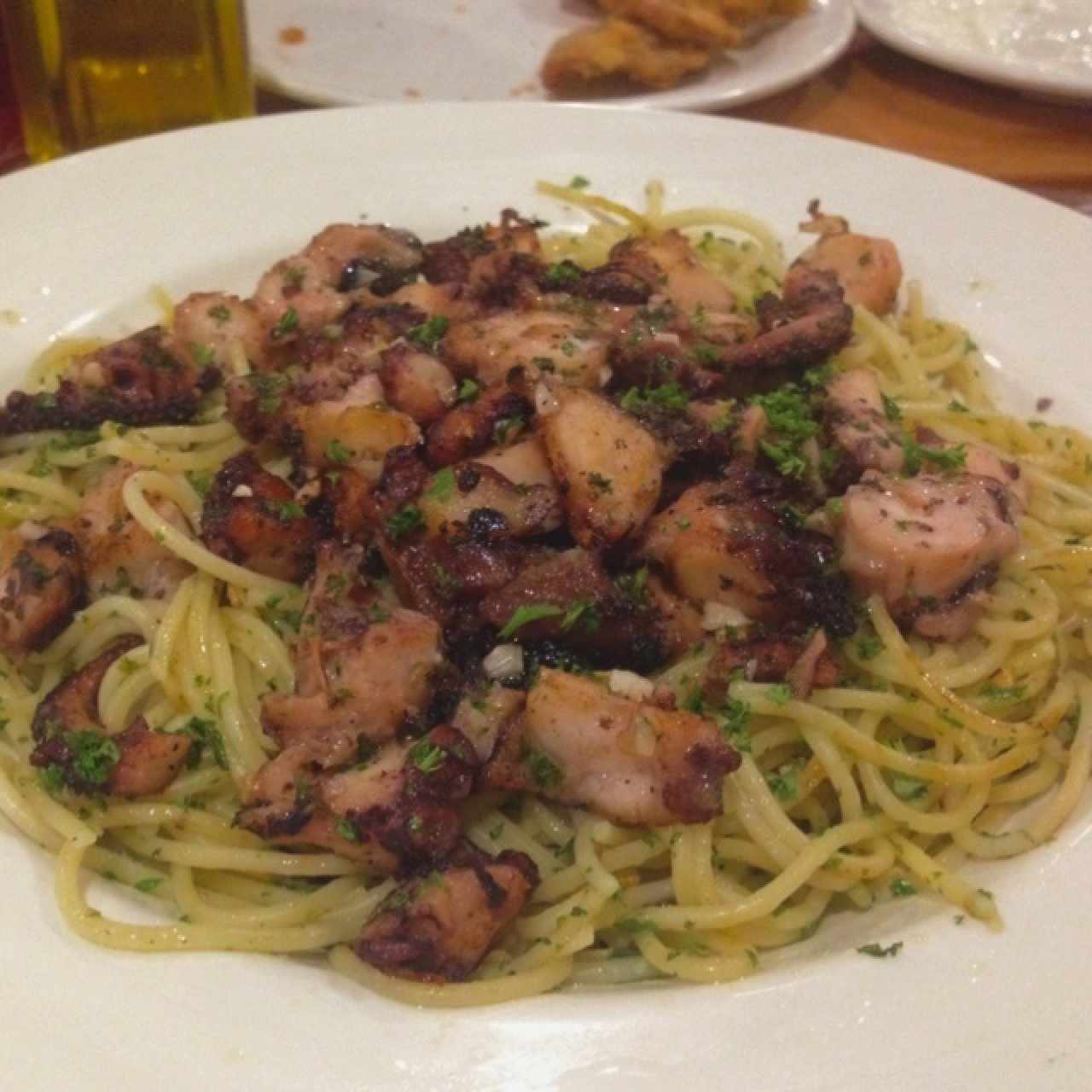 Spaghetti con Pulpo Aglio e Olio