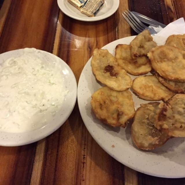 Berenjena frita con tzatziki