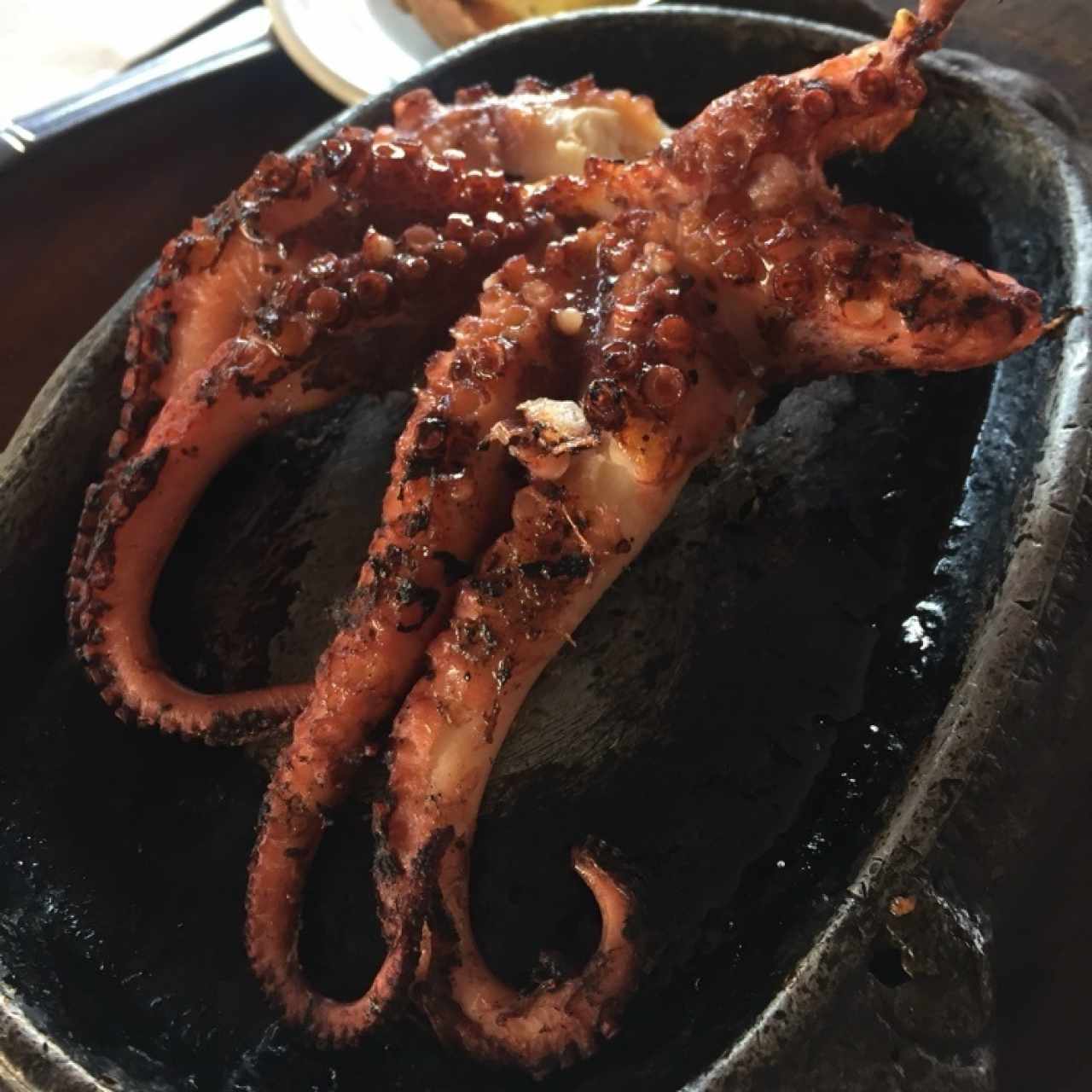 pulpo al carbon