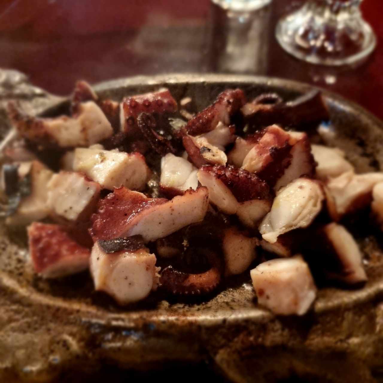 Pulpo al Carbón, al Ajillo, al Vino