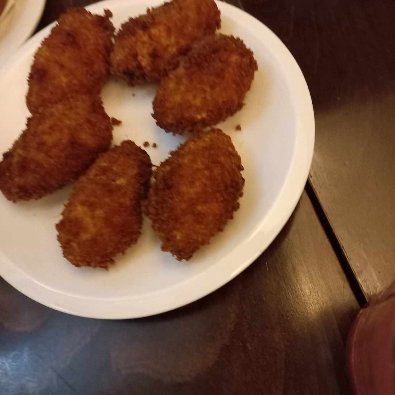 Croquetas de Langosta con Salsa de Quesos