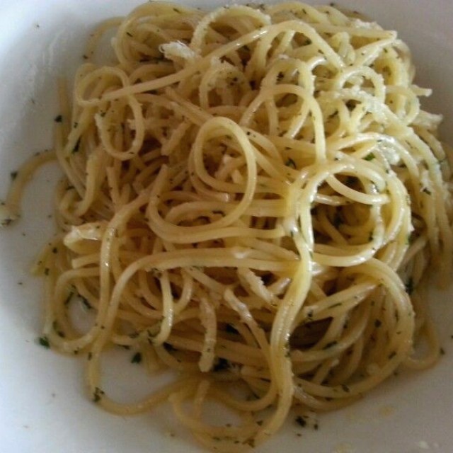 Spaghetti al oleo - acompañamiento -