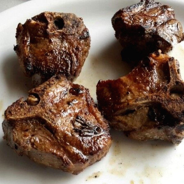 Chuletitas de Cordero a la Brasa