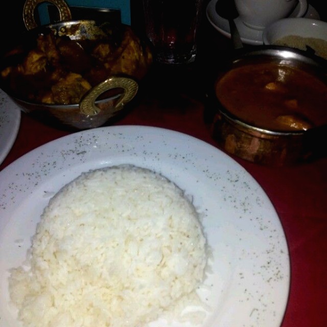 bismati rice, curry chicken y butter chicken