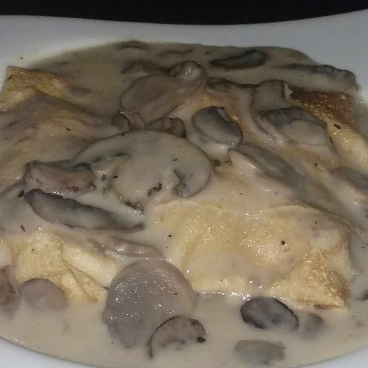 Pollo con Champiñones o Esparragos