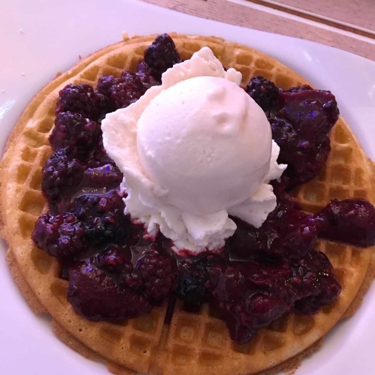 Waffle de Frutos del Bosque