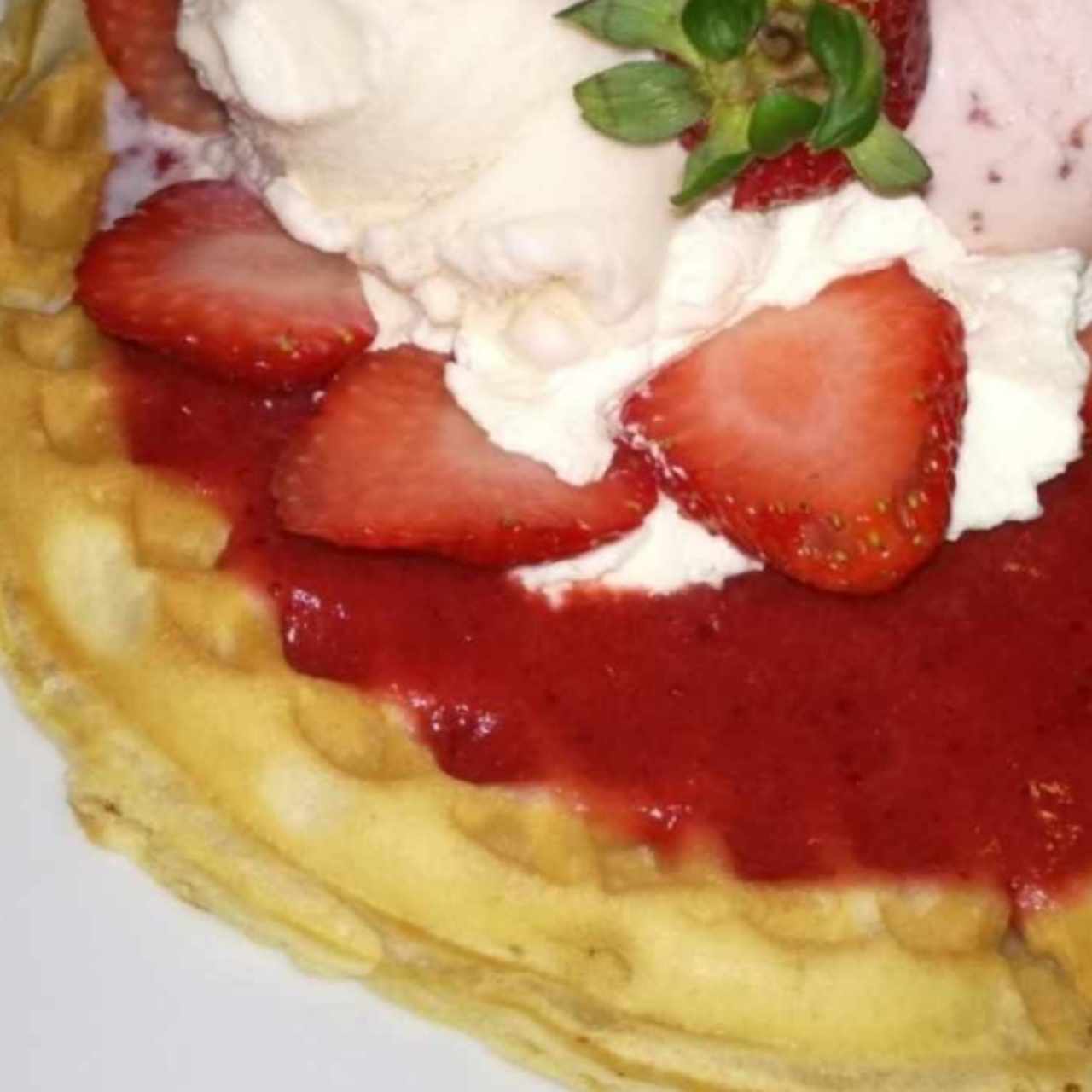 crepe de fresas con crema