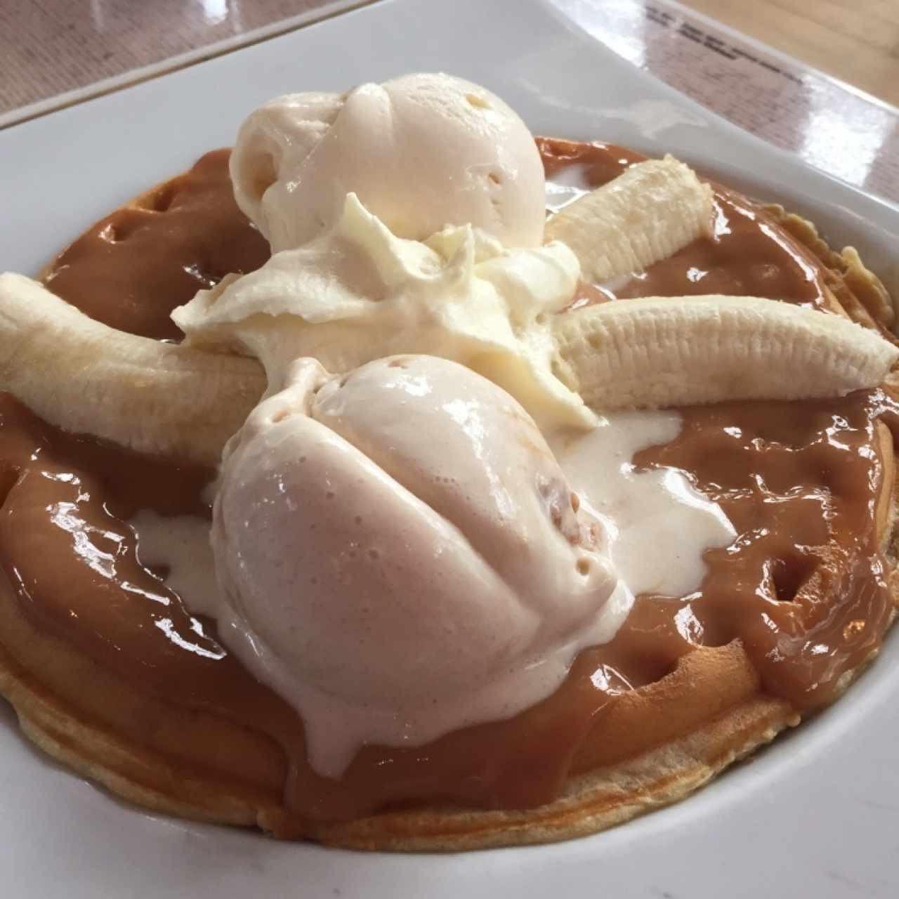 Waffle NUTELLA y Banano