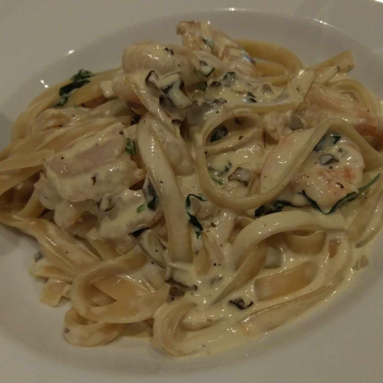 Fettuccine con camarones