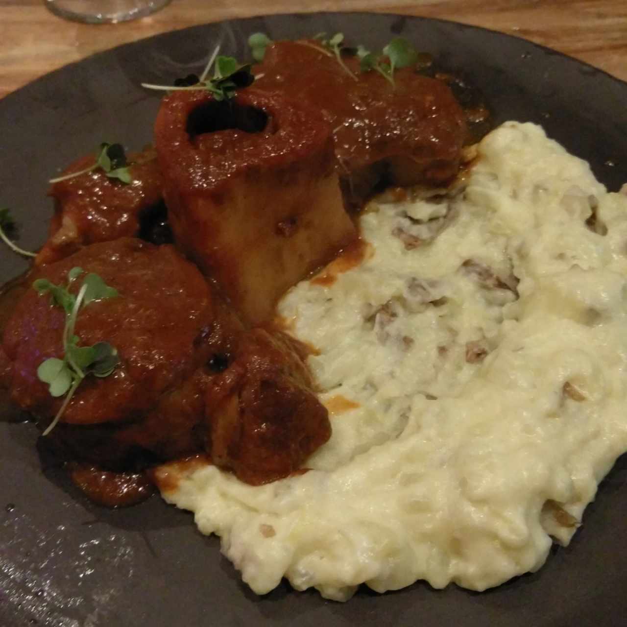 Ossobuco con puré