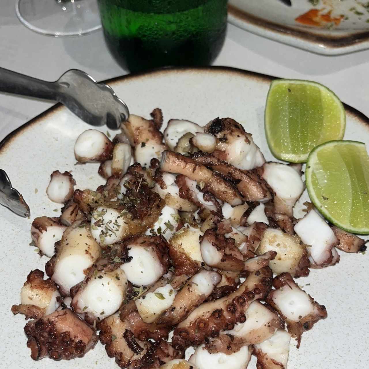 ENTRADAS CALIENTES - Pulpo al Carbón