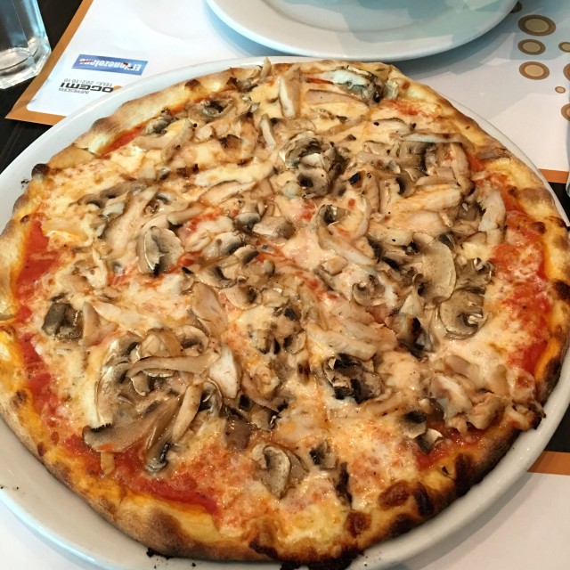 Pizzas - Pollo E Funghi