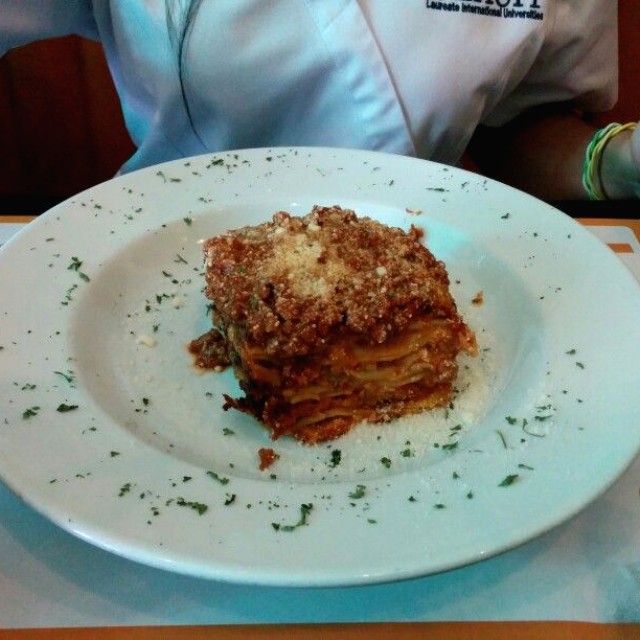 Lasagna Al Rugú (Lasagna de Carne) 