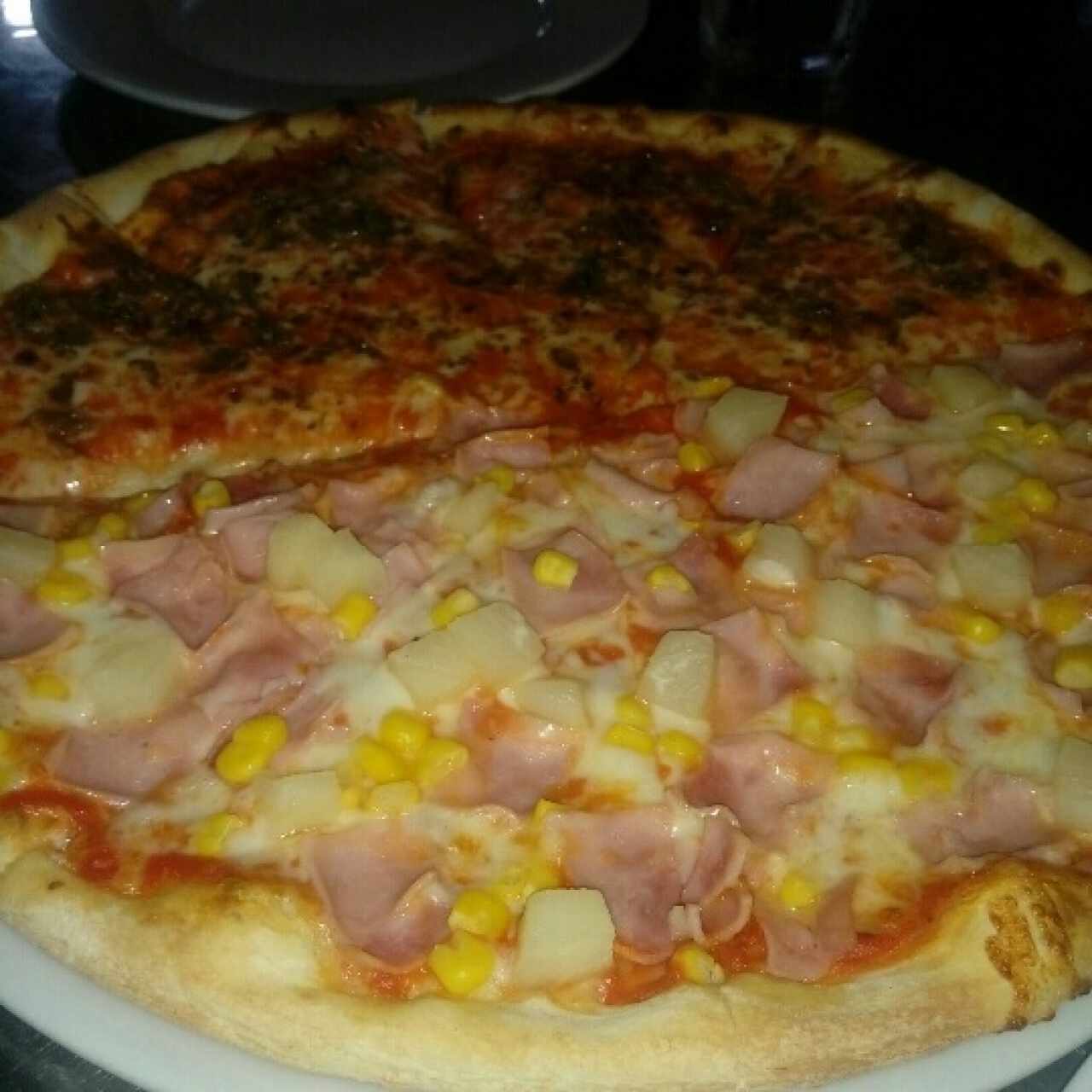 Pizza Hawaiana/Napoli