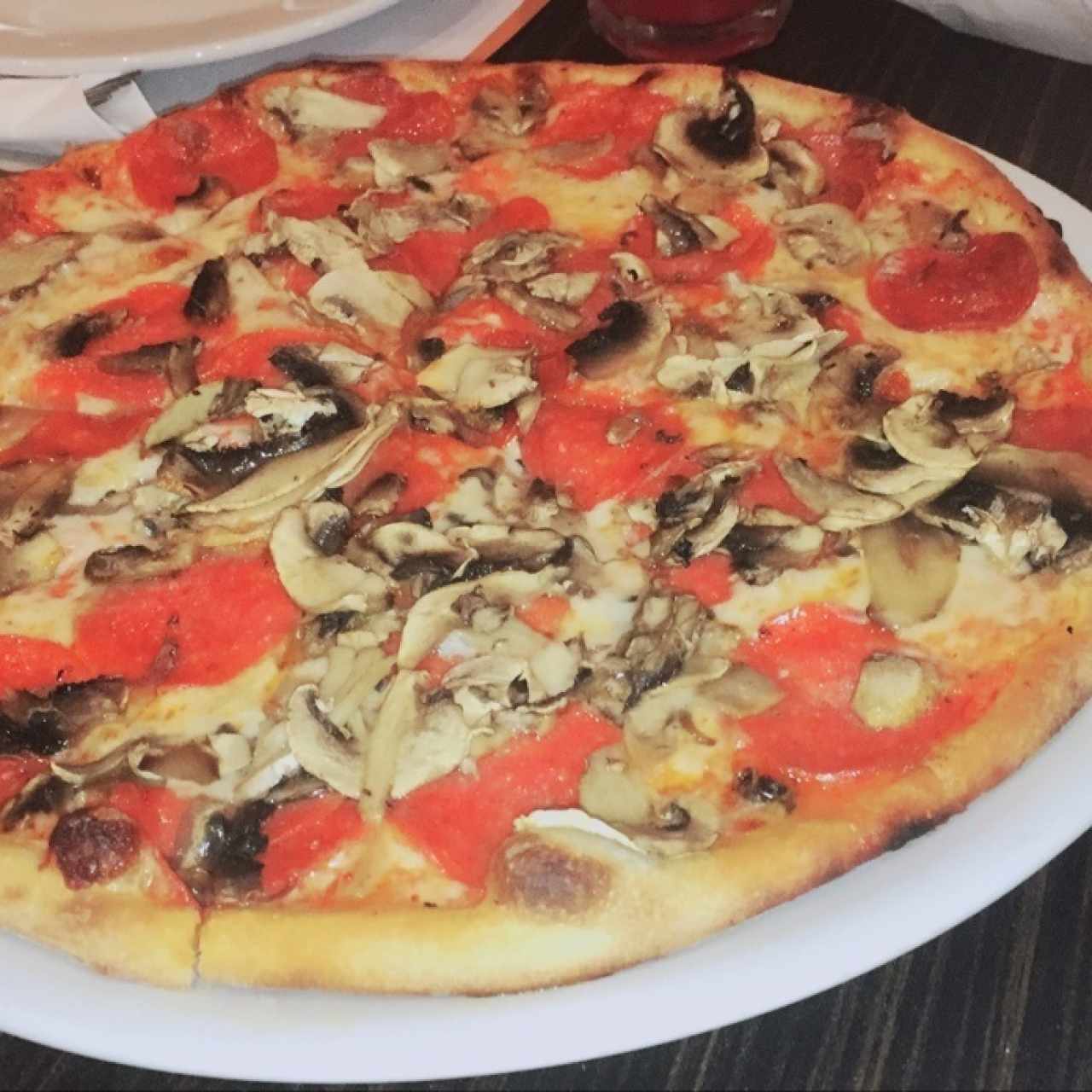 Pizzas - Pepperoni americano con extra de hongos