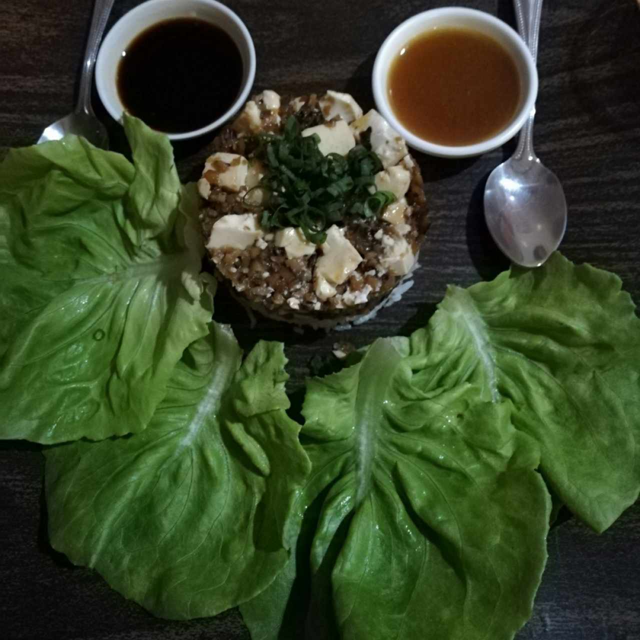 Wrap de Lechuga con tofu 