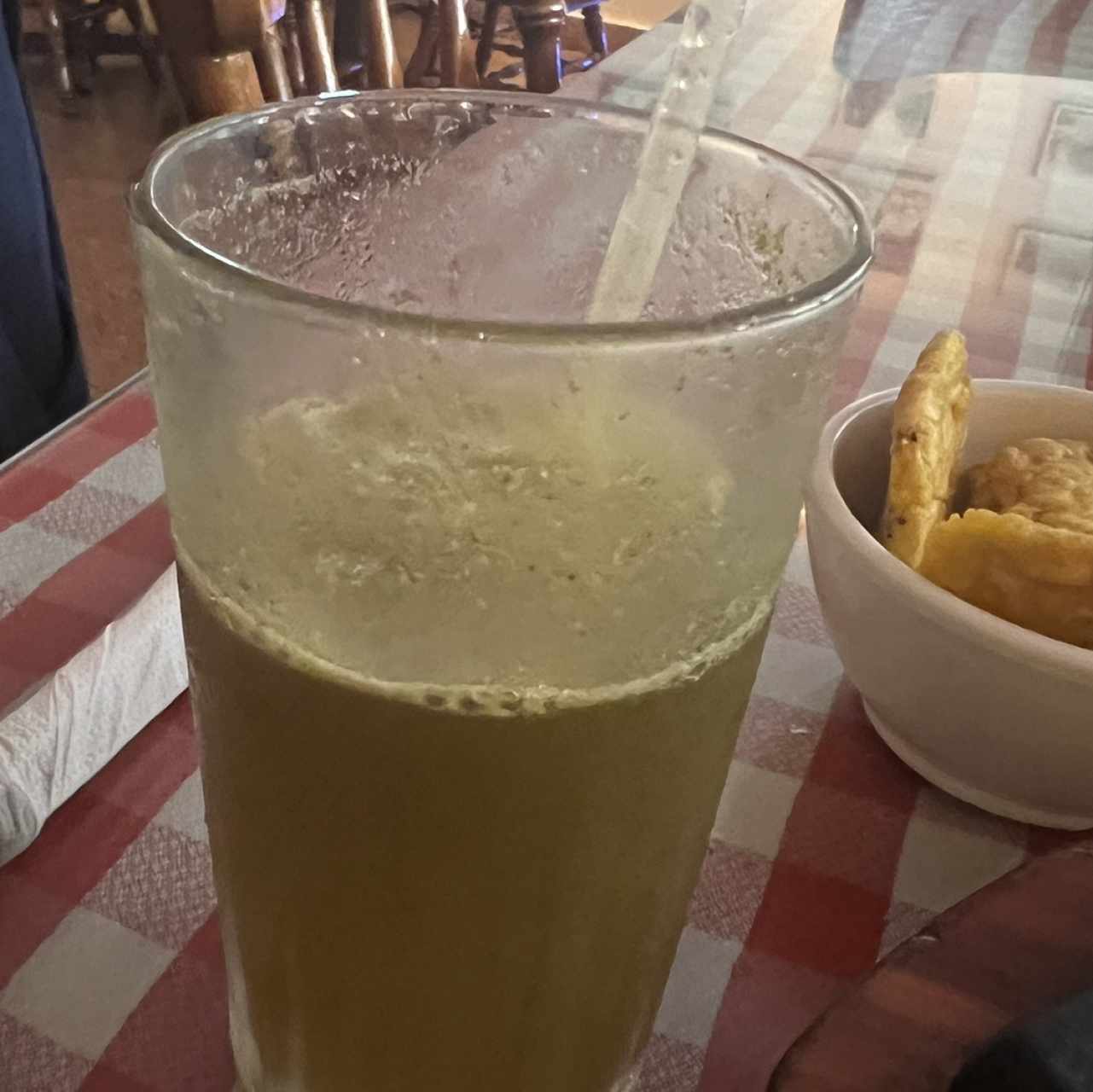 Limonada con yerbabuena 