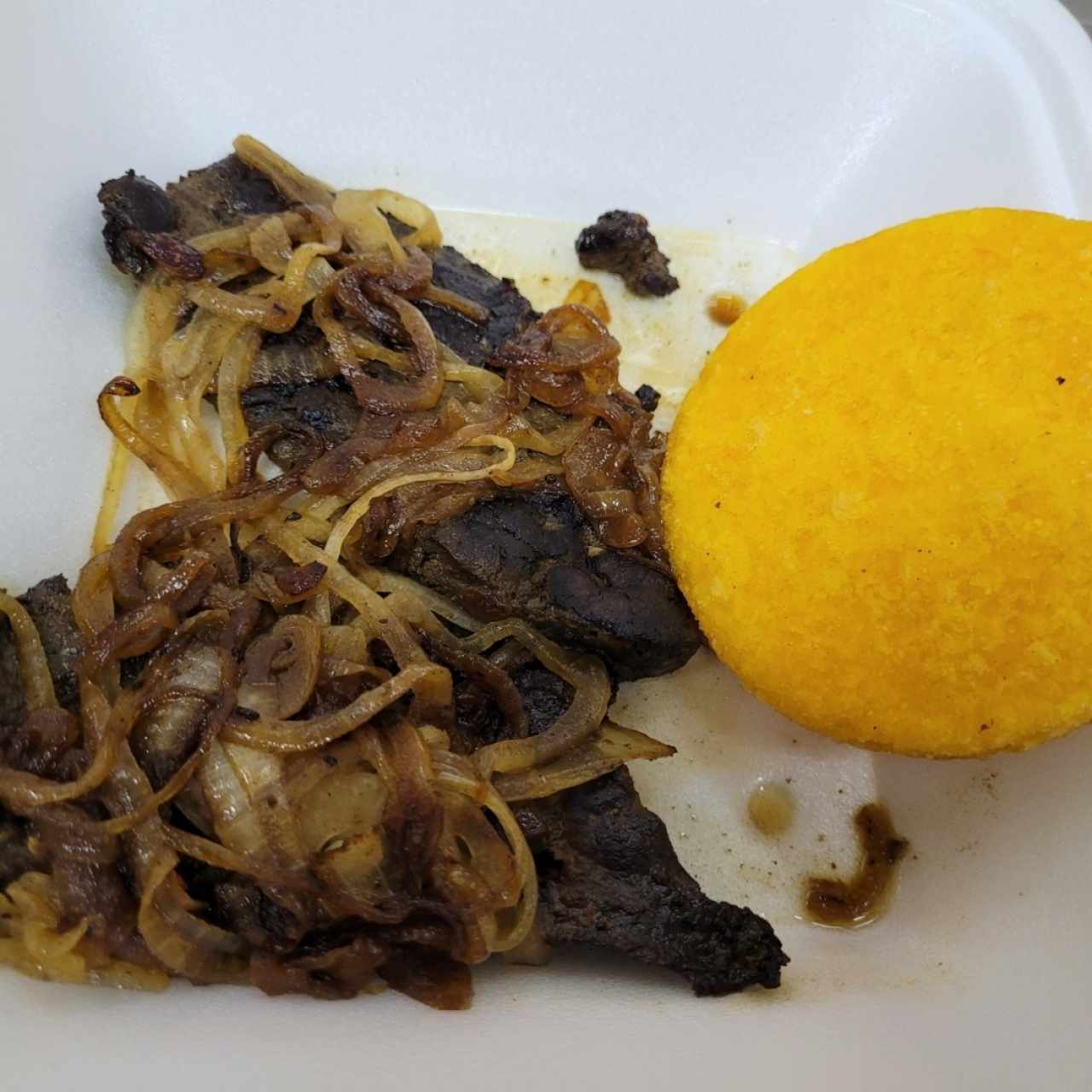 Carnes - Hígado Encebollado