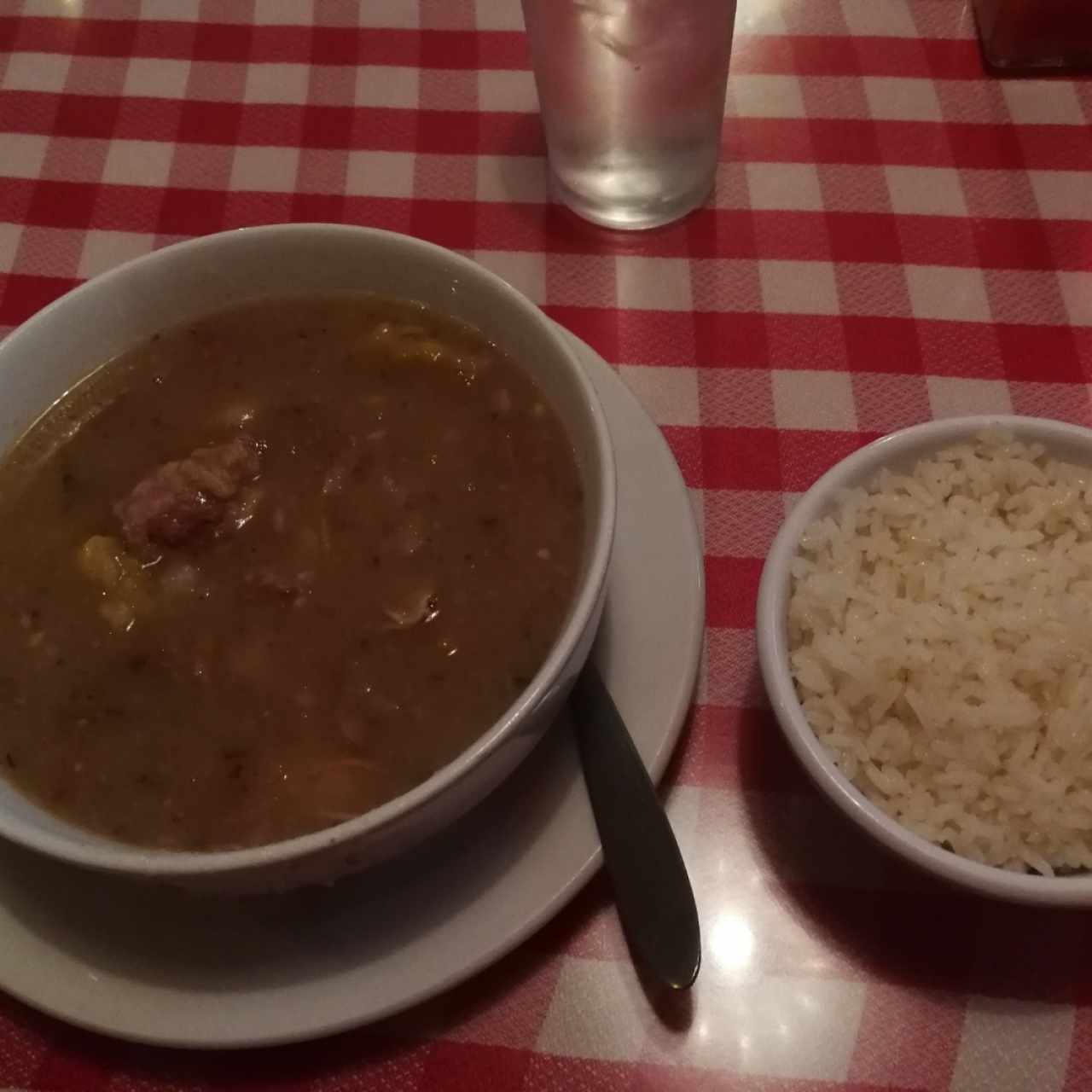 Sopa de Pecho con Arroz blanco