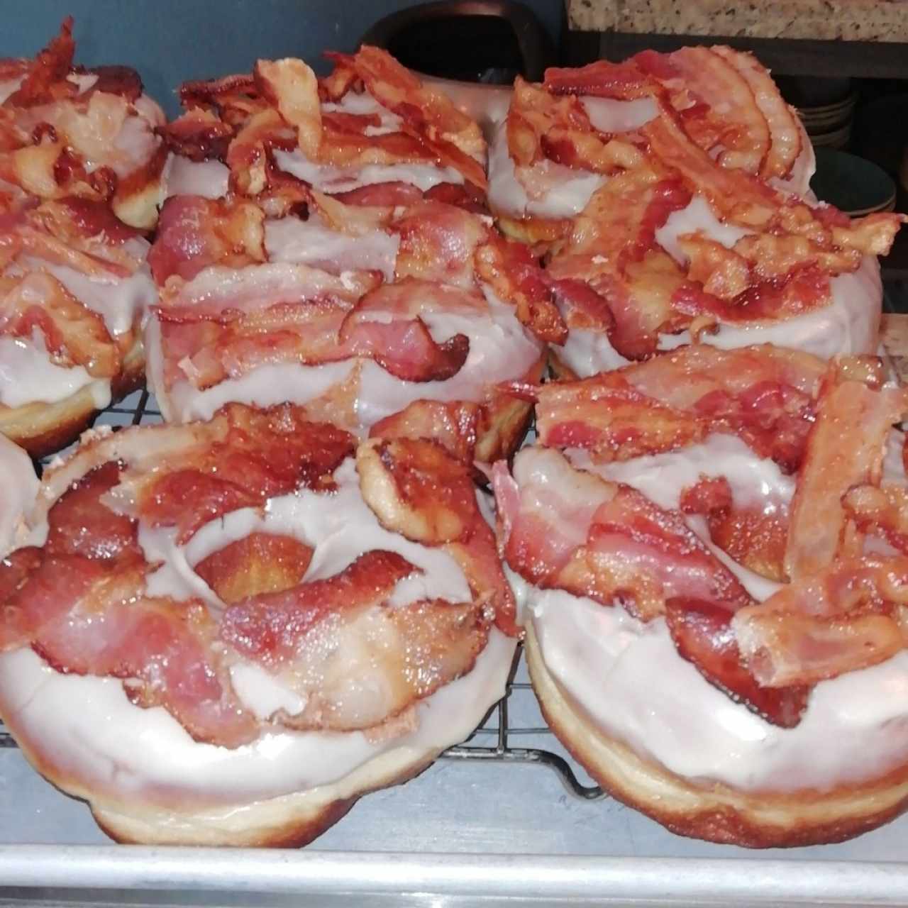 bacon donut 