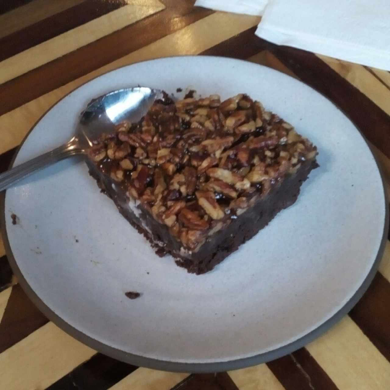 Brownie chocolate con caramelo