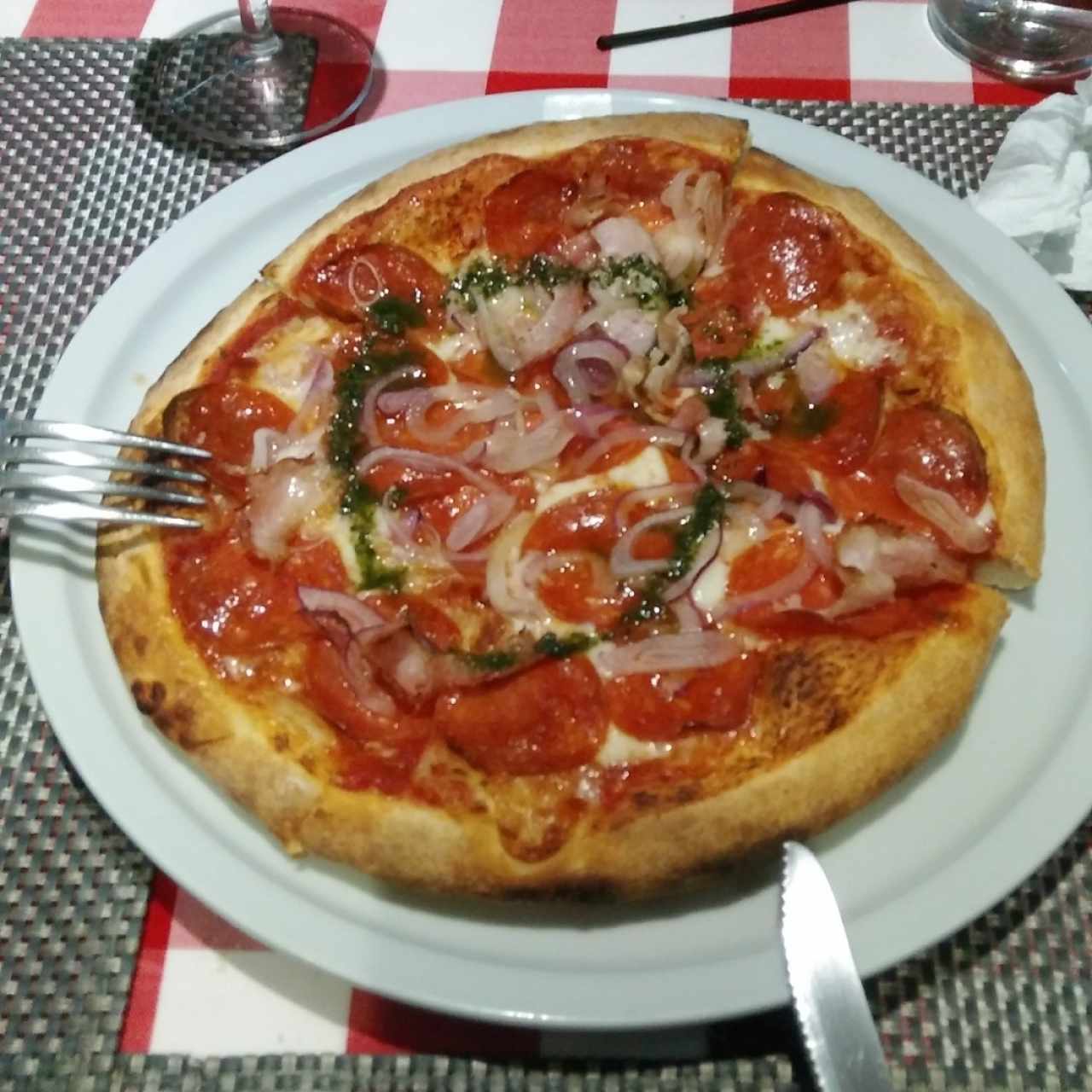 Pizza personal Mediterránea.