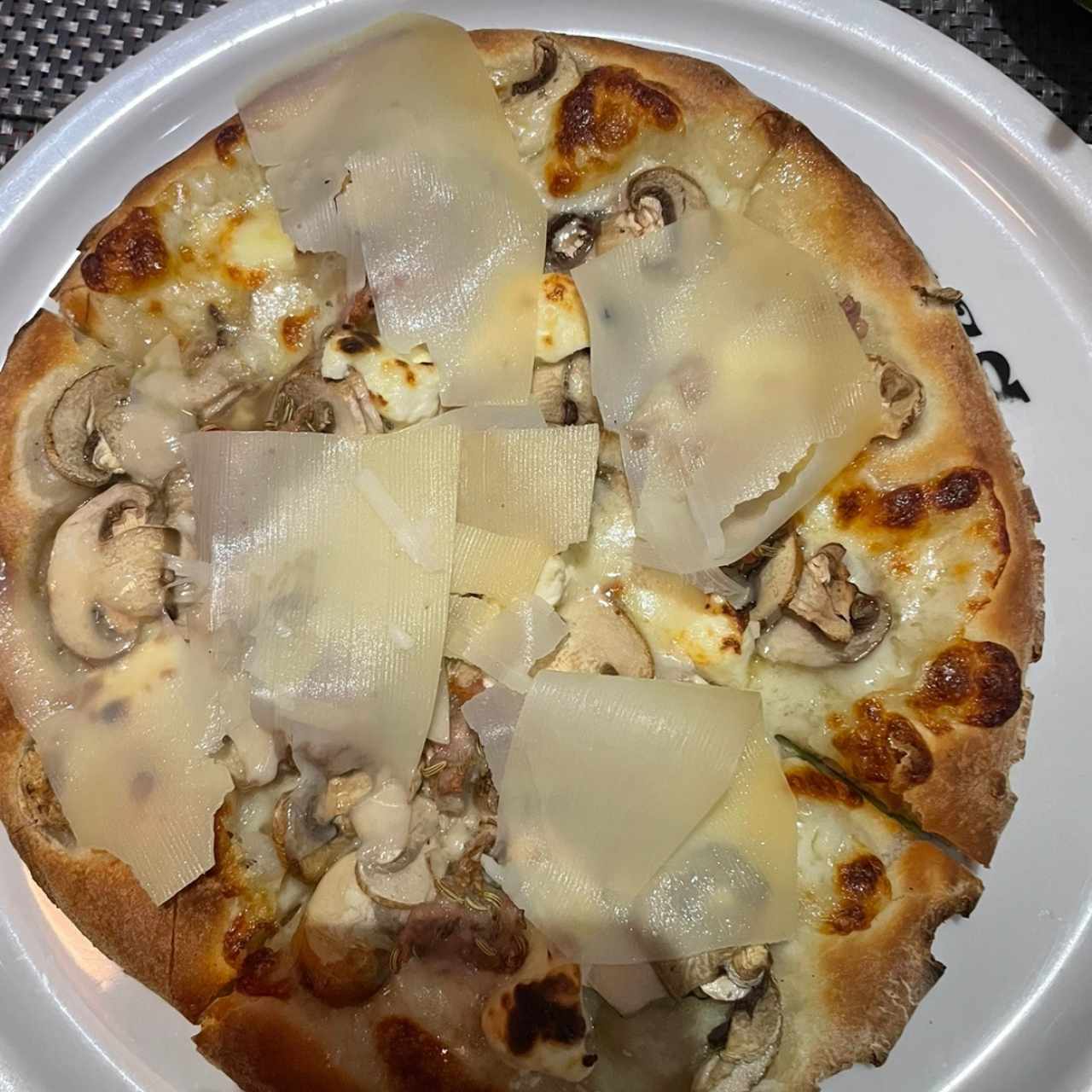 Pizzas Gourmet - Foccacia Bianca Elaborada