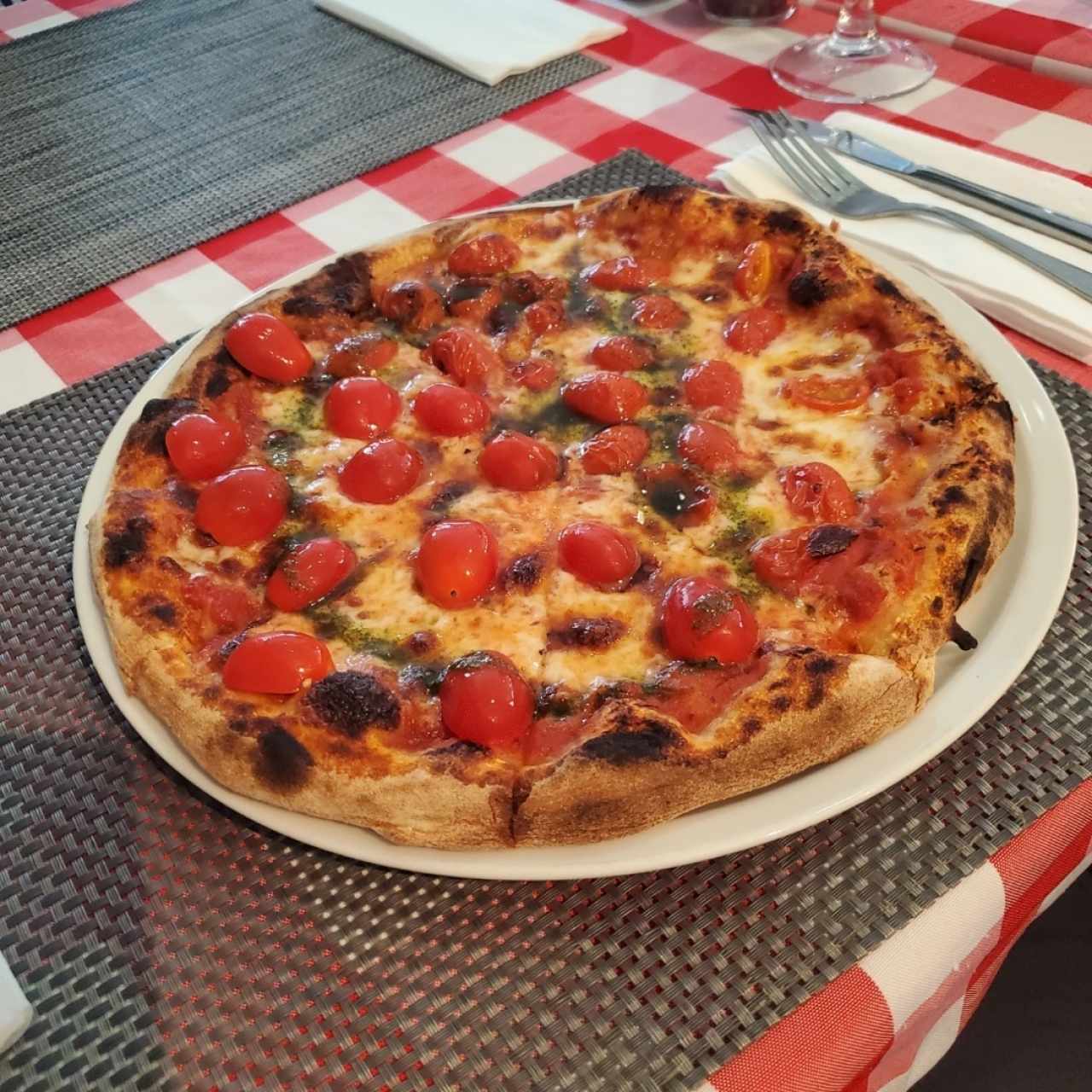 Pizzas - Caprese sin albahaca fresca! 