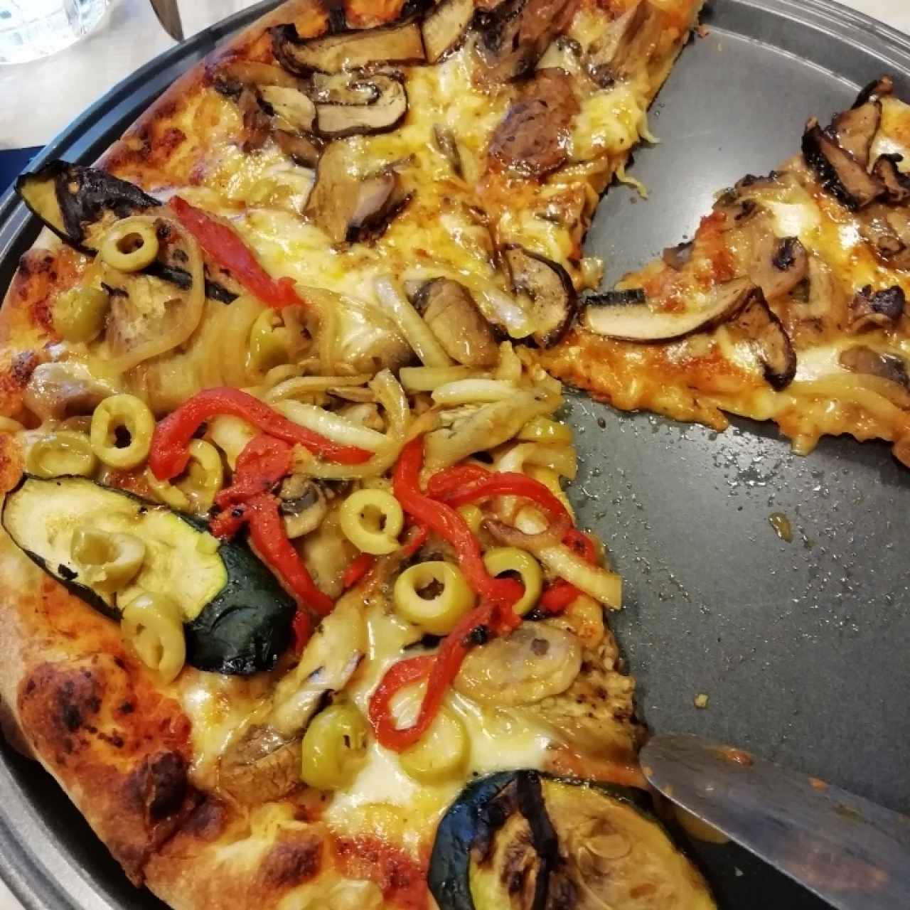 Pizza combinada hongo+vegetariana