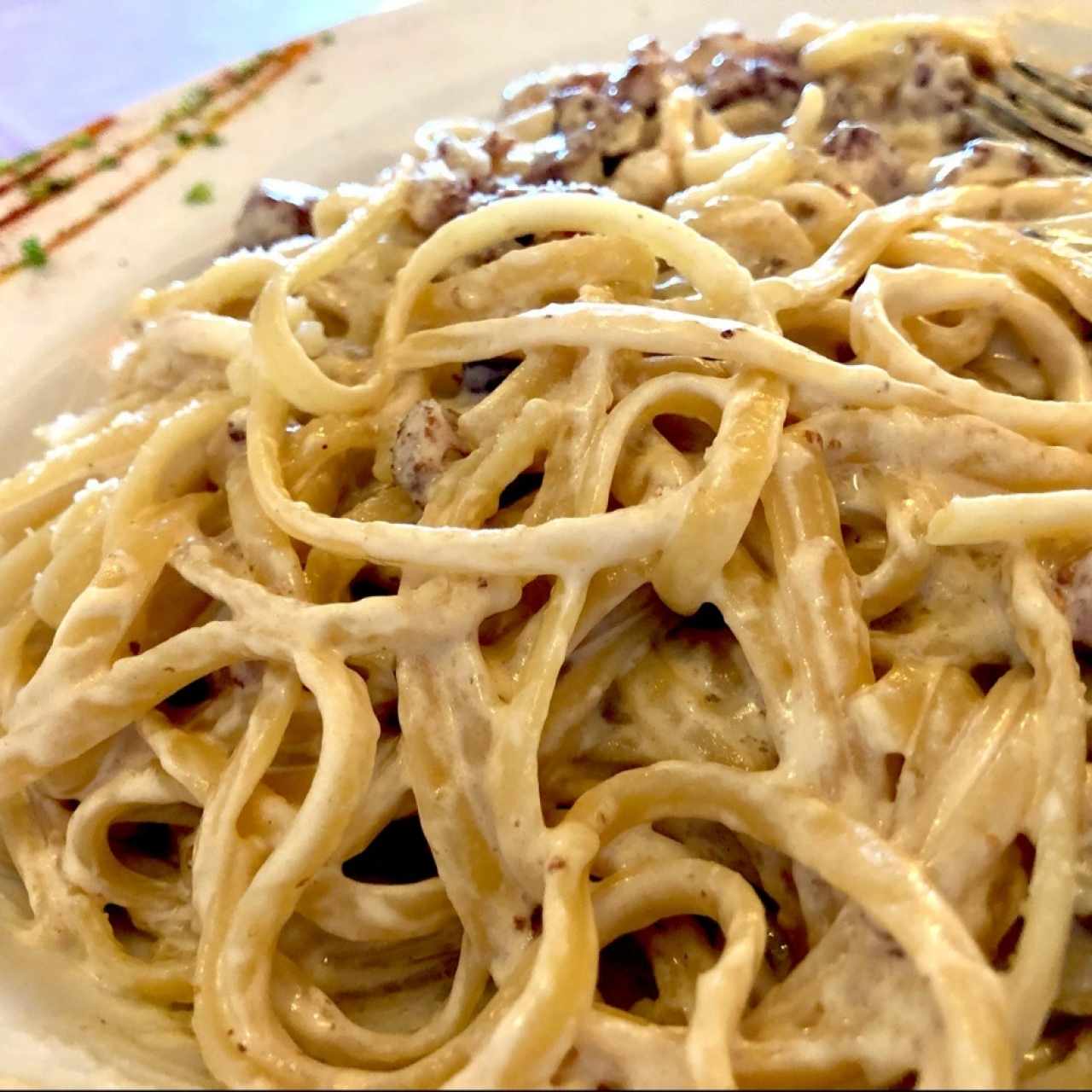 linguini carbonara