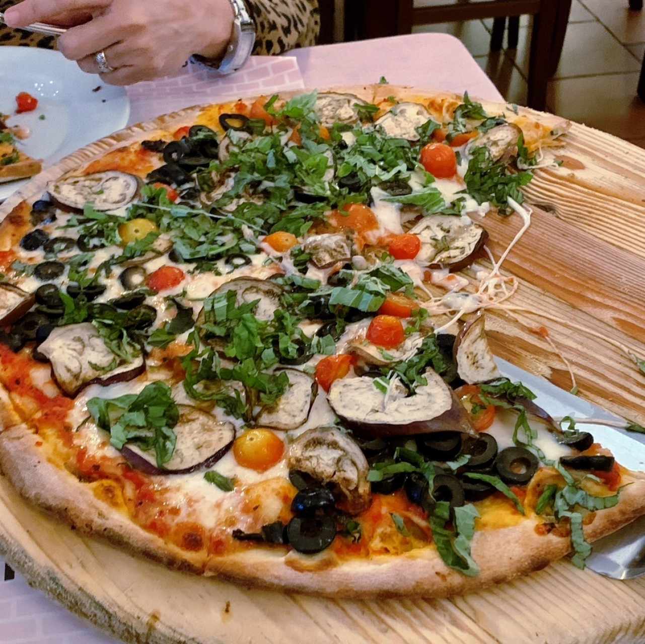Pizza Amalfi, si te encantan los vegetales.  