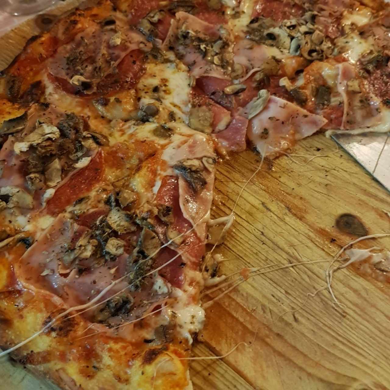 pizza caprichiosa
