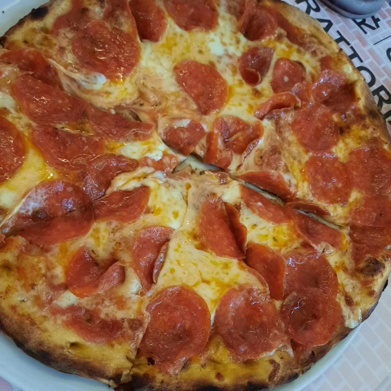 Pizza con pepperoni americano, tamaño individual