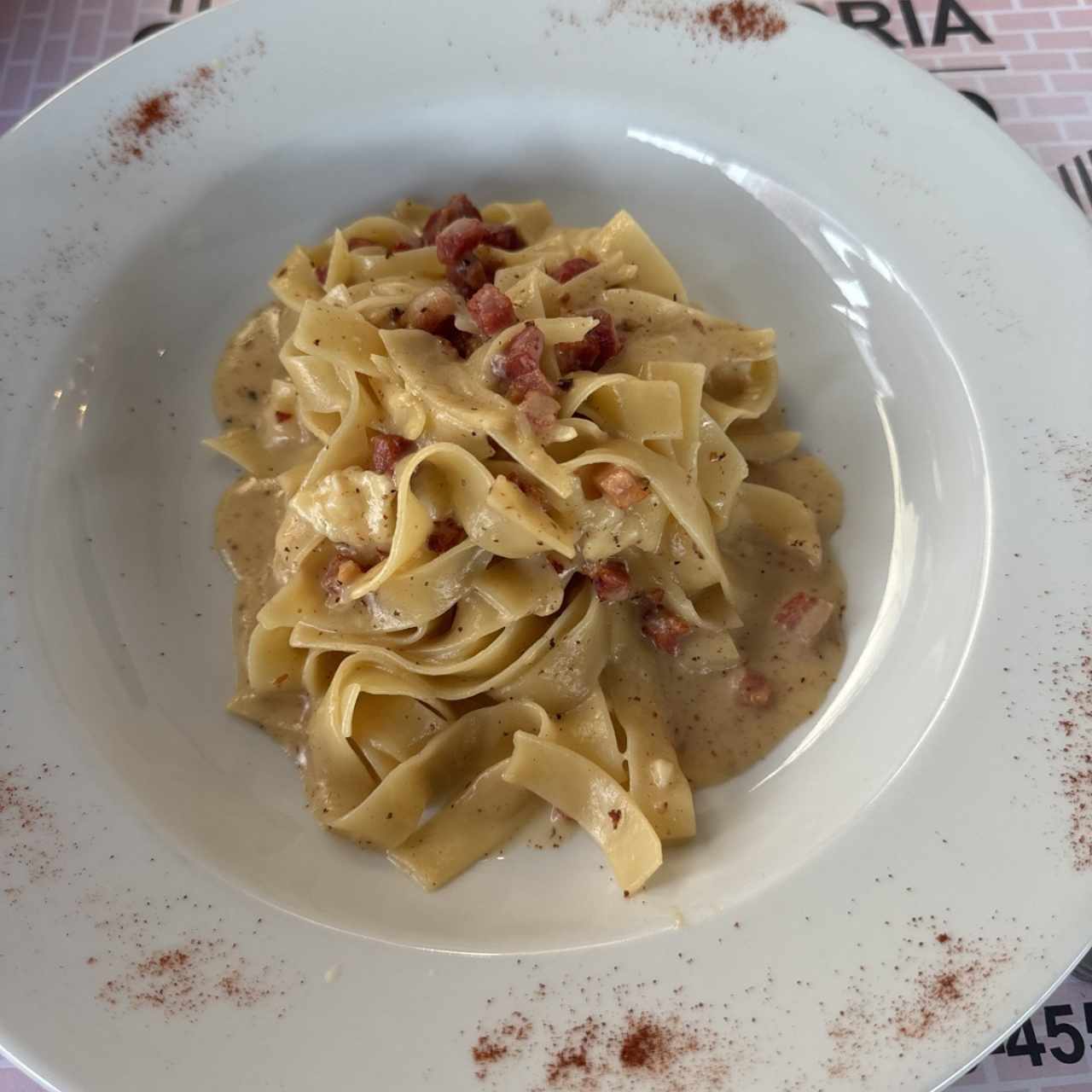 Pasta carbonara a la italiana