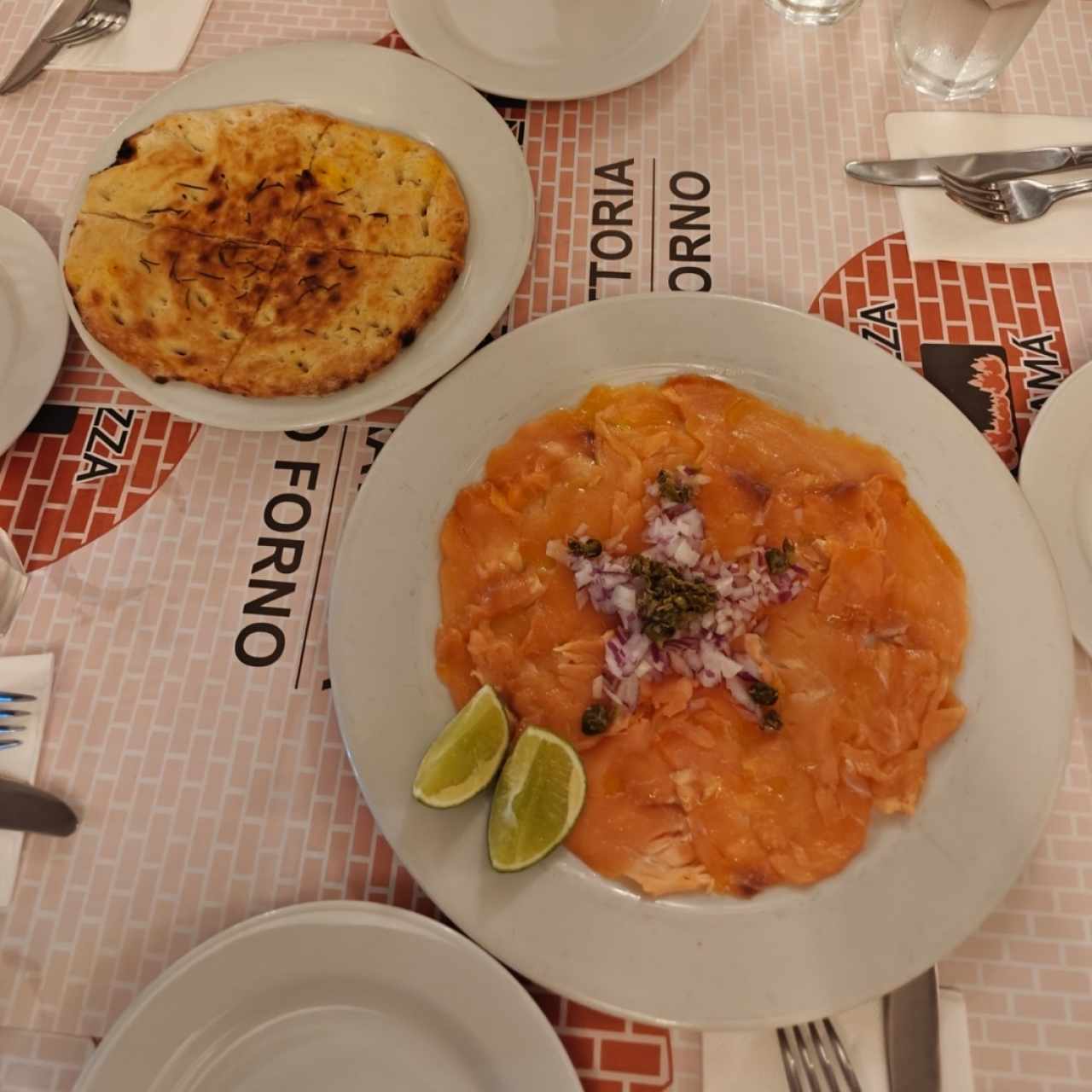 Carpaccio de salmón 