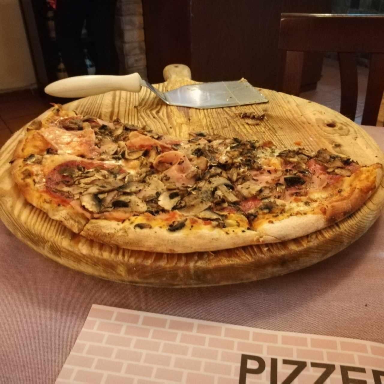 Pizza de Jamón con Anchoas