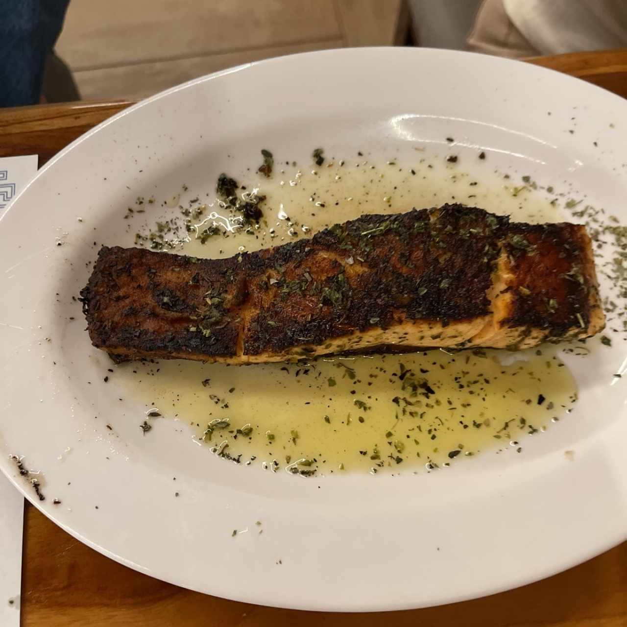 Salmon a la griega