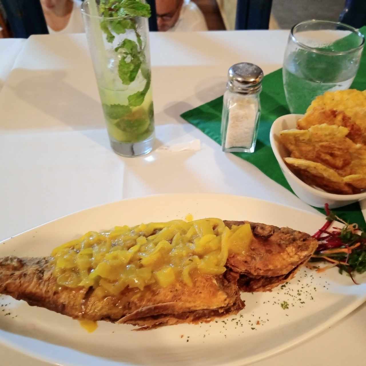 Pargo Entero Caribeño Frito