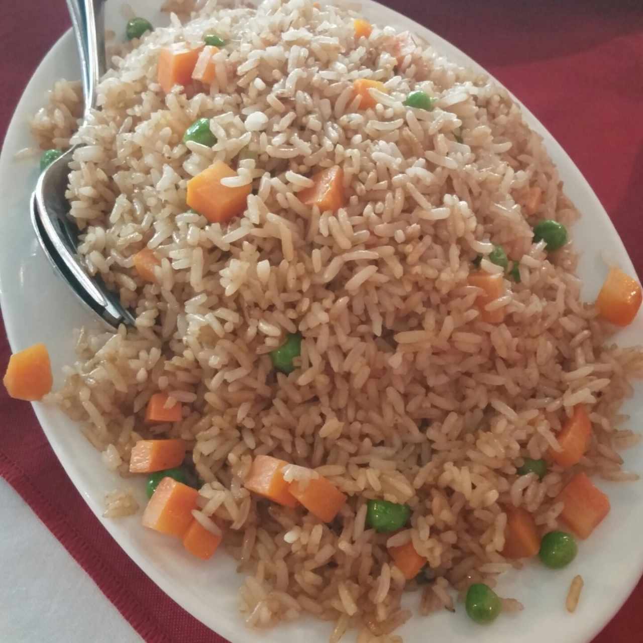 arroz frito con vegetales