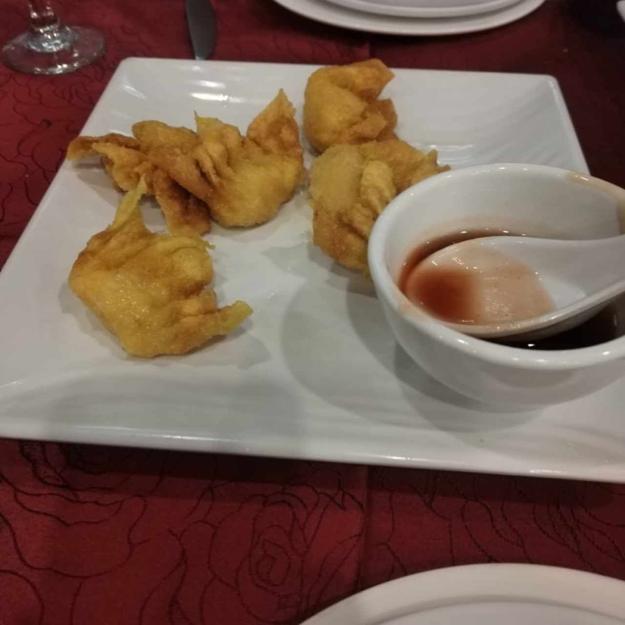 Wanton frito con camarón