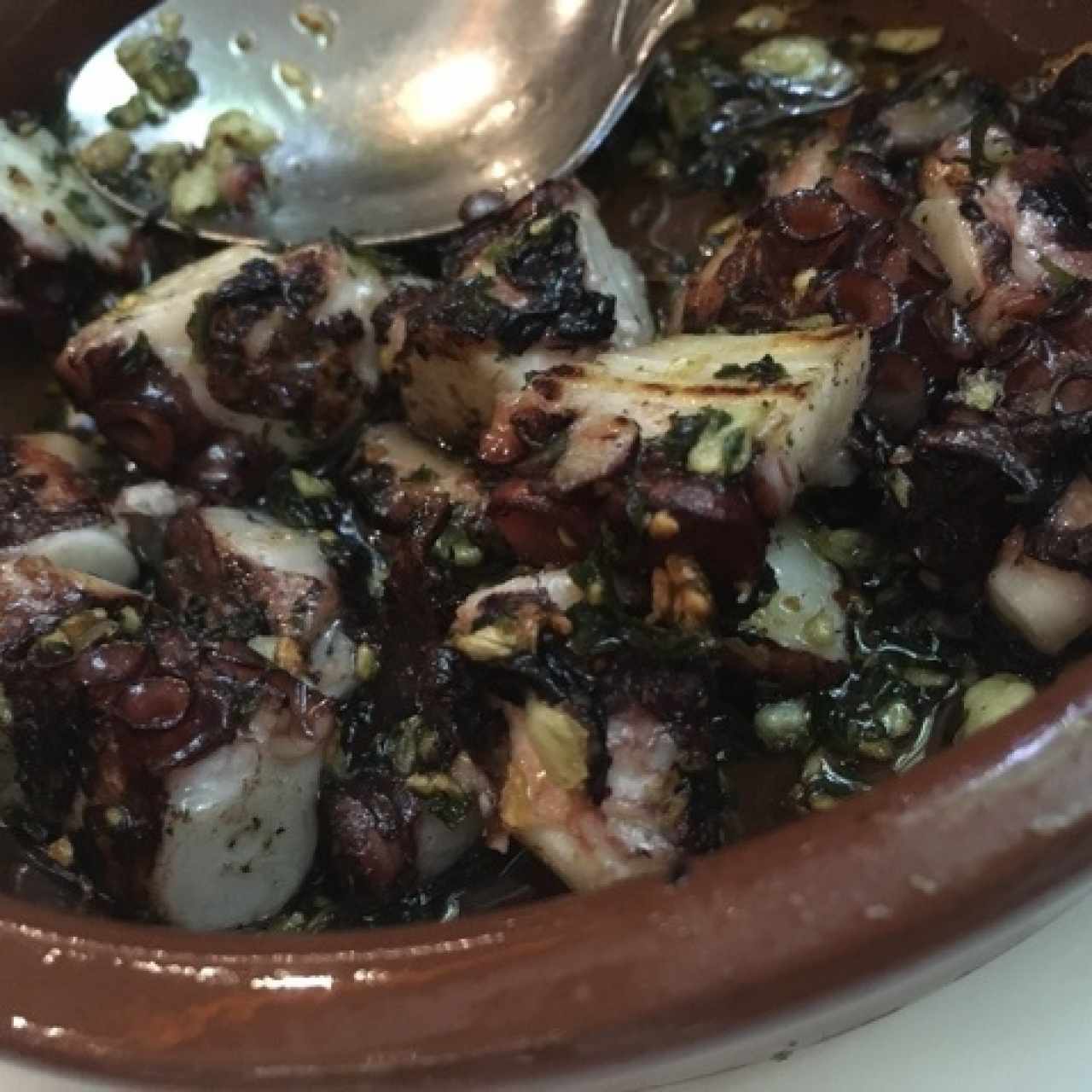 Pulpo al ajillo