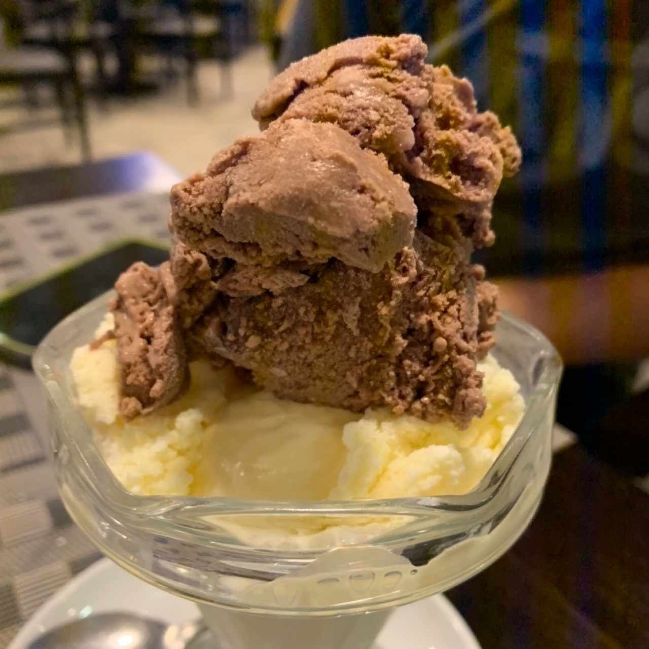 helado de chocolate y vainilla