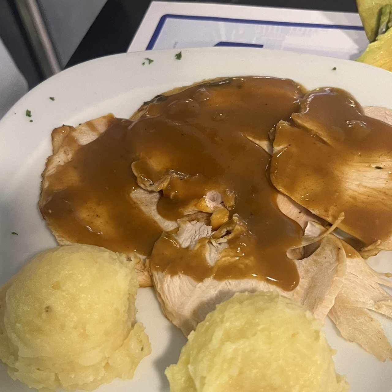 Pavo con puré de papas 