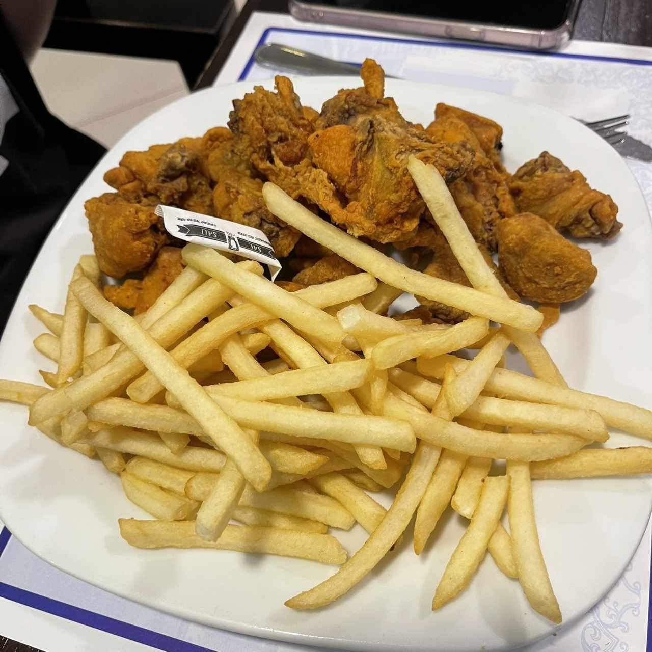 1/2 Pollo Pájaro con papas 