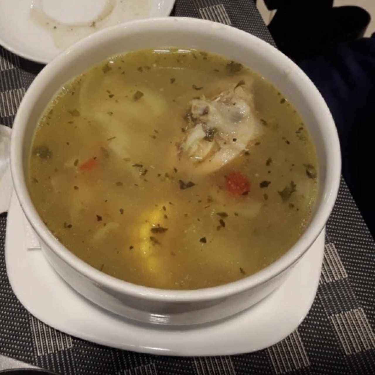 Sopa de pollo