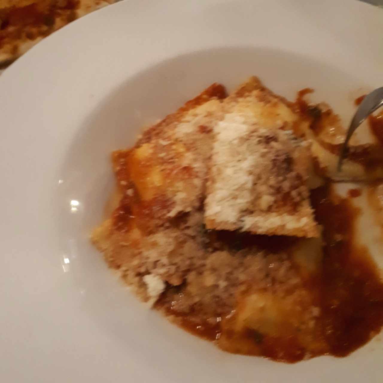 raviolis de queso salsa pomodoro